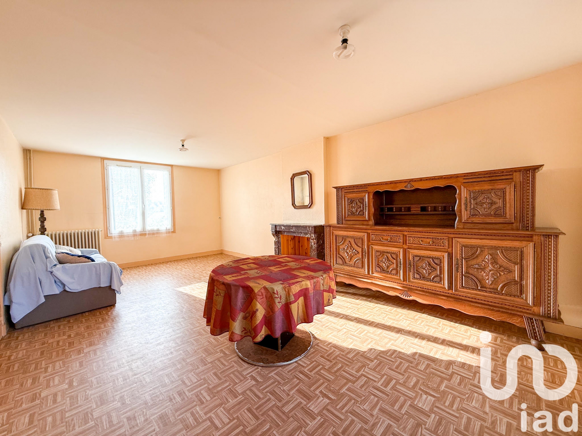 Photo 7 du bien - Vente maison à Lisieux (14100) : maison 7 pièces 140 m² - 1748051