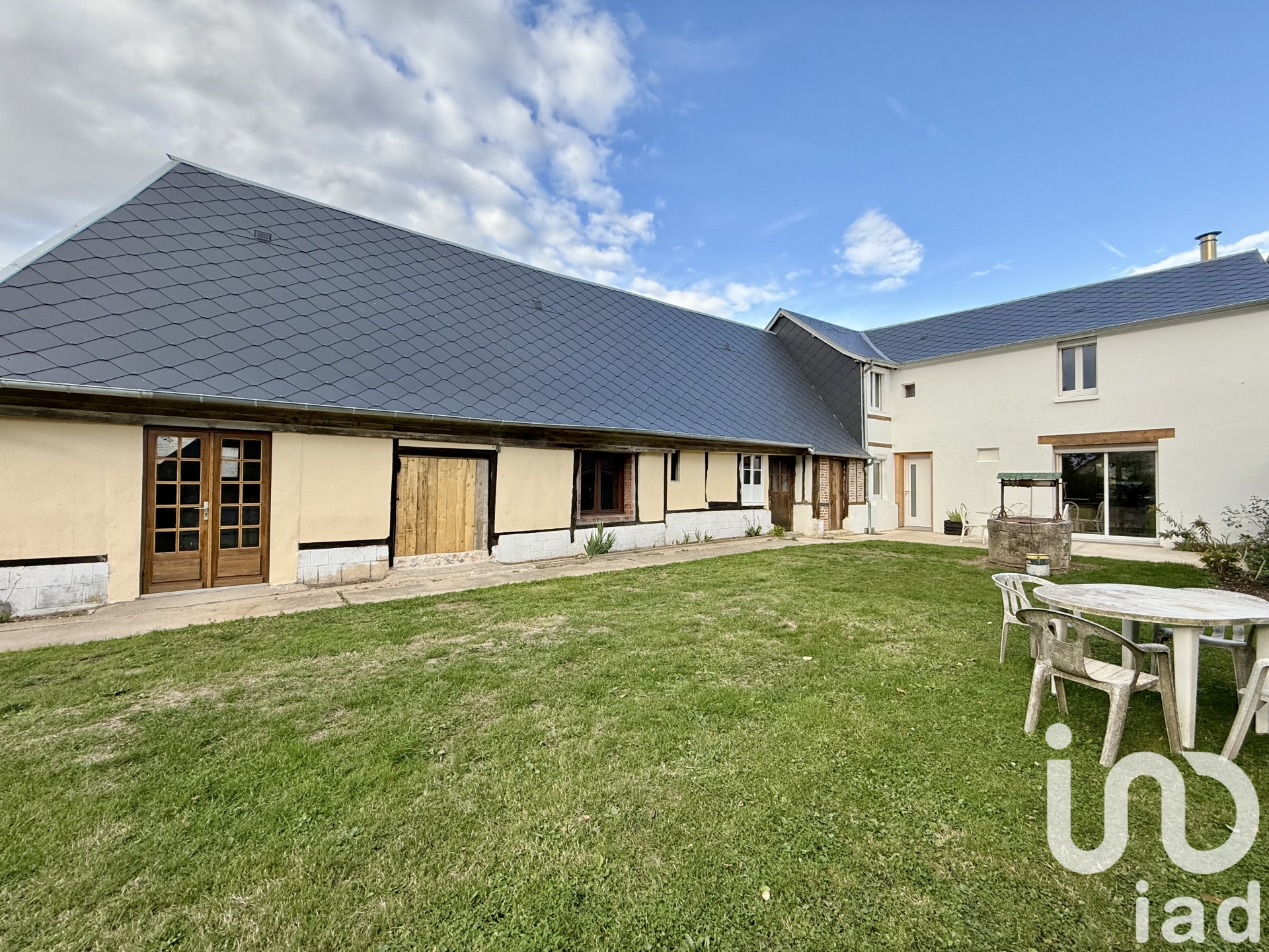 Photo 2 du bien - Vente maison à Saint-Pierre-du-Bosguérard (27370) : maison 4 pièces 111 m² - 1837528