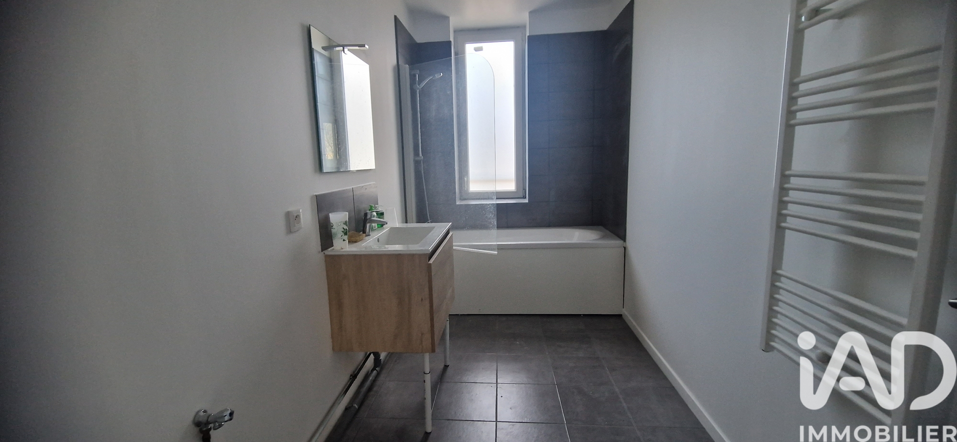 Photo 7 du bien - Vente appartement à Caillouet-Orgeville (27120) : appartement 3 pièces 79 m² - 1888867